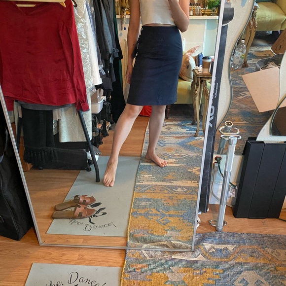 Brand New Prada Navy Blue Fine Wool Skirt - Picture 5 of 6